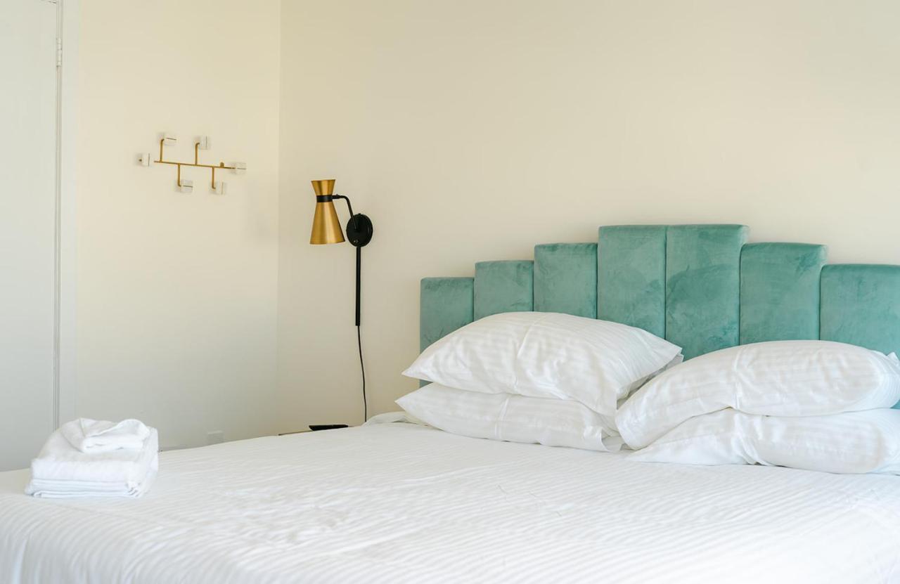 The Shore House Wildwood Room photo